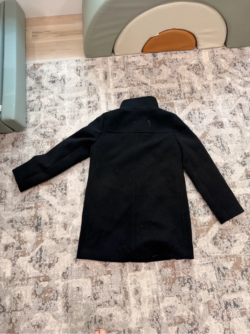 Petite city coat with button neck